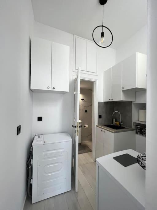 Bougainvillea Apartments 2 นาฟปลิโอ ภายนอก รูปภาพ