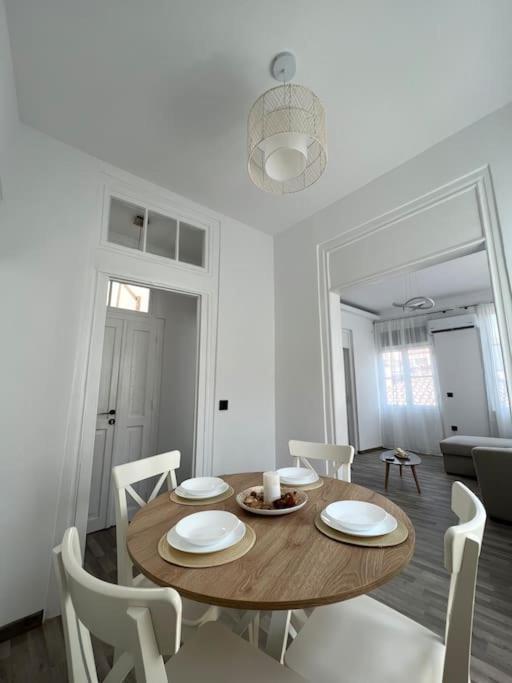Bougainvillea Apartments 2 นาฟปลิโอ ภายนอก รูปภาพ